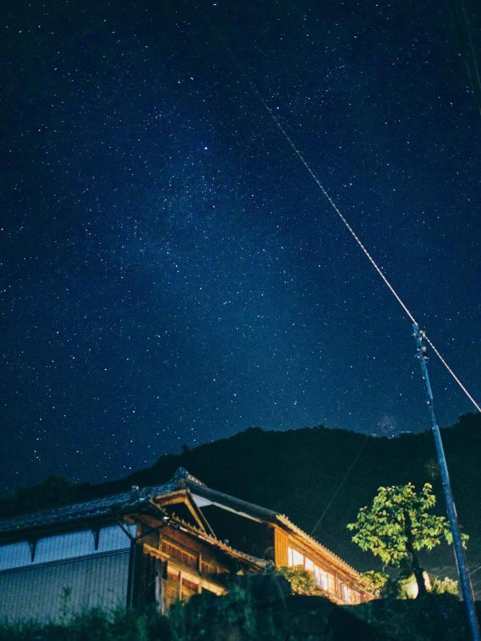 和紙にまみれるワラビーランド